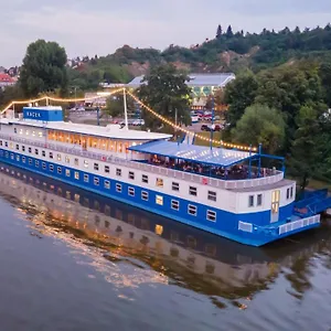 botel-racek.praguehotelsweb.com/